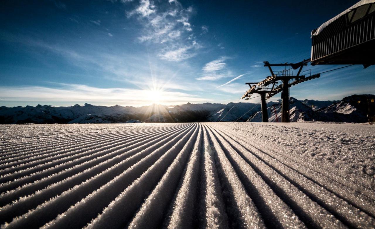 Adventure Hostel Klosters Exterior photo